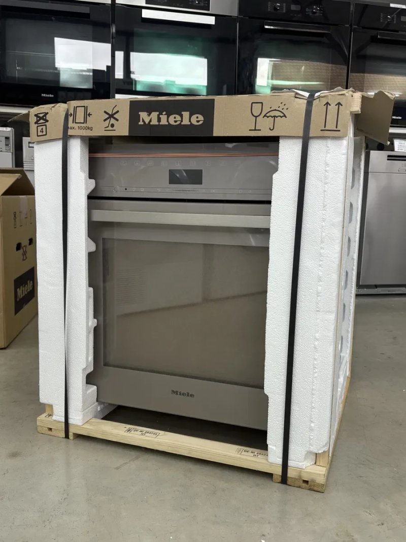 Комбінована парова шафа Miele DGC 7460 HC Pro PureLine Пароконвектомат — фото 4