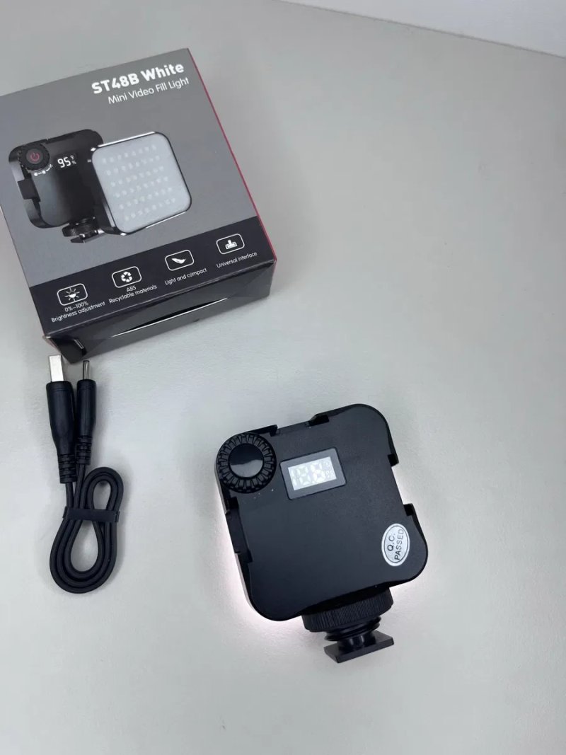 Компактне LED світло накамерне ST48B White (2000 mAh, CRI 95+) для фото та відео — фото 4