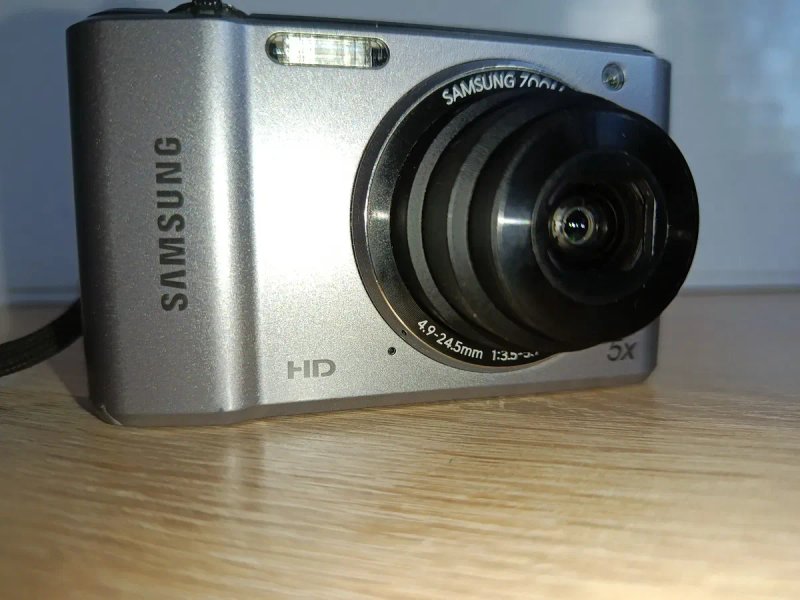 Компактний цифровий фотоапарат Samsung ES90 + повний комплект (чохол, адаптер, зарядне) — фото 2