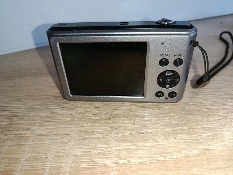 Компактний цифровий фотоапарат Samsung ES90 + повний комплект (чохол, адаптер, зарядне) — фото 3