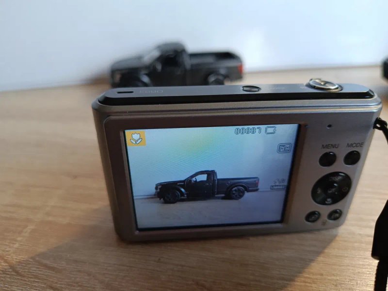 Компактний цифровий фотоапарат Samsung ES90 + повний комплект (чохол, адаптер, зарядне) — фото 8