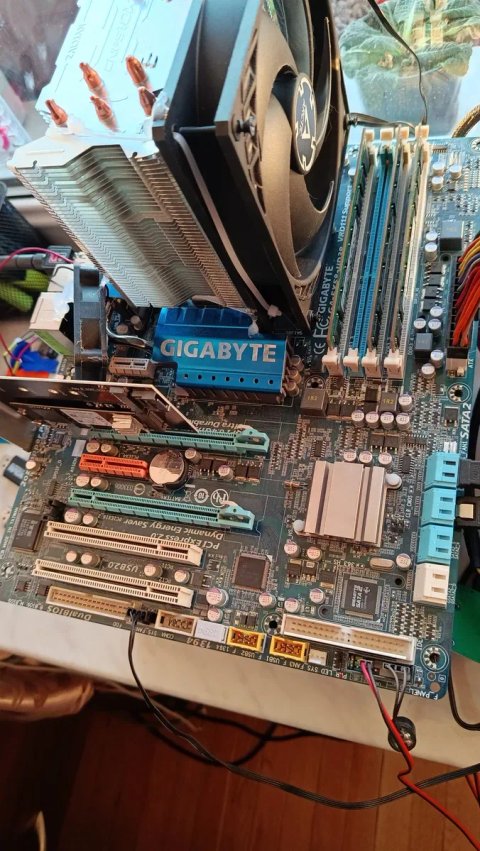 Комплект 1366 gigabyte x58 + W3680 w3690(i7 980) + ddr 3 12gb + aardwolf performa 10x