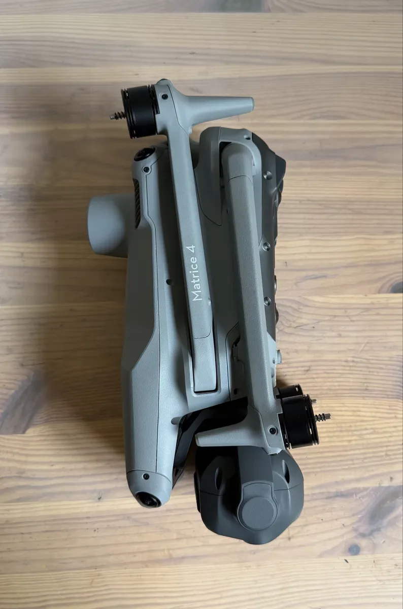 Комплект дрон Dji matrice 4t наліт 2:05 год. — фото 3