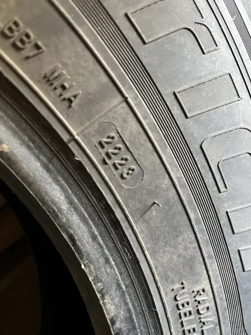 Комплект зимової гуми для джипа/пікапа Saferich arctic stu99 245/75 r16 комплект гуми — фото 5