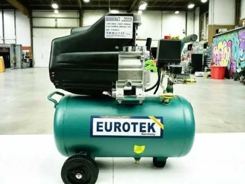 Компресор EUROTEK 24 л компрессор воздушный  повітряний / масляний