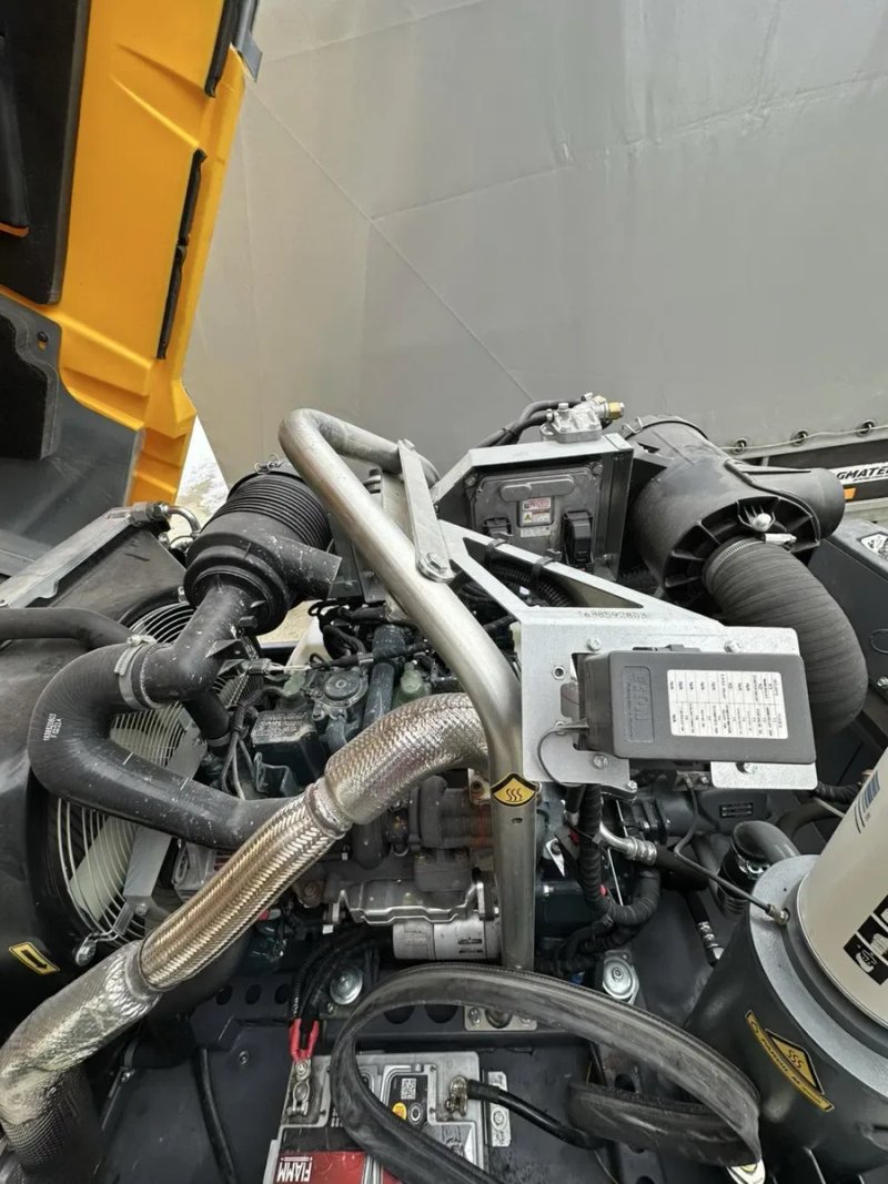 компрессор 18,5кВт Atlas Copco XAS 48 - 2,8м3/7bar винтовой, дизель — фото 2