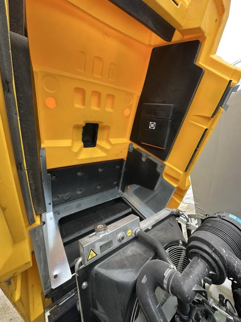 компрессор 18,5кВт Atlas Copco XAS 48 - 2,8м3/7bar винтовой, дизель — фото 3