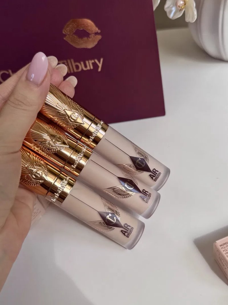 Консилер Charlotte Tilbury Airbrush Flawless Blur Concealer — фото 6