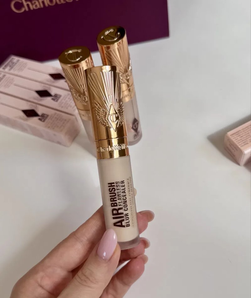 Консилер Charlotte Tilbury Airbrush Flawless Blur Concealer — фото 7