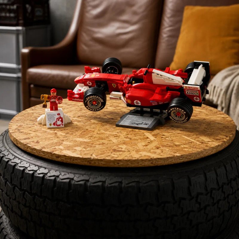 Конструктор Icons – Ferrari F2004 & Michael Schumacher (11375) | 735 деталей | сумісний з LEGO — фото 8