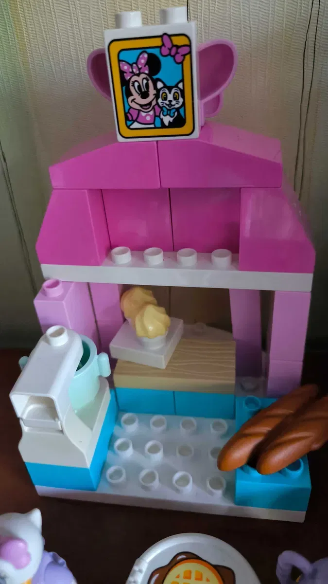 конструктор LEGO Duplo Будинок і кафе Мінні (10942) + подарунок рюкзак — фото 7