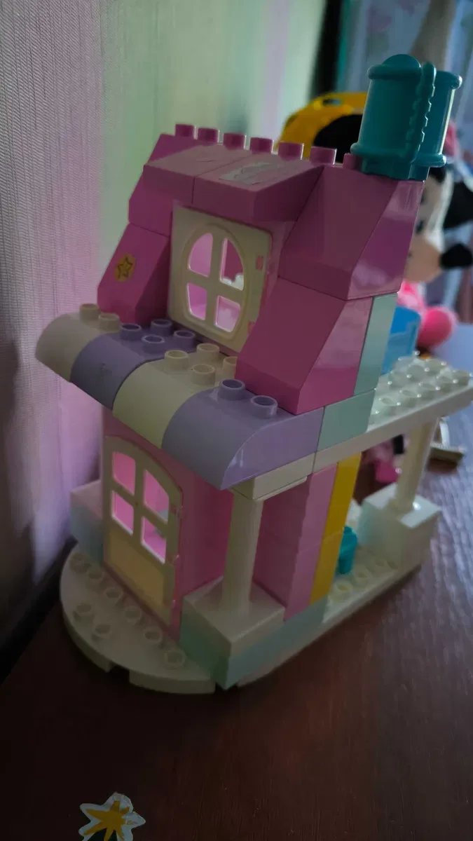 конструктор LEGO Duplo Будинок і кафе Мінні (10942) + подарунок рюкзак — фото 8