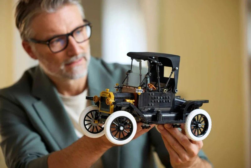 Конструктор лего LEGO 11376 Icons Ford Model T Форд Модель T — фото 8