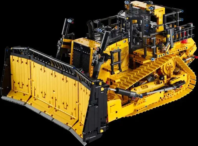 Конструктор LEGO Technic 42131 Бульдозер Cat D11 з пультом управління — фото 6