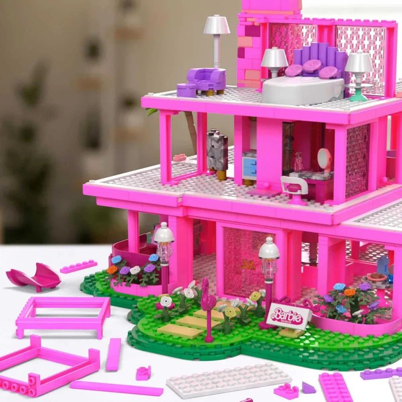 Конструктор Mega Bloks Barbie The Movie Dreamhouse HPH26 1795 деталей — фото 3
