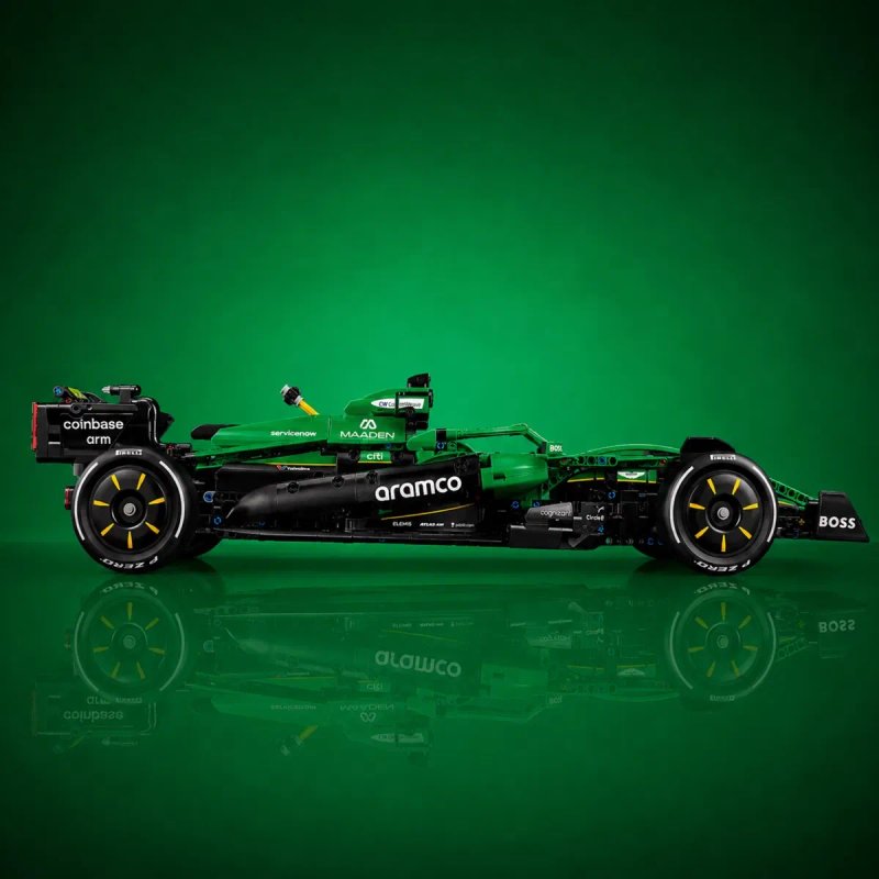 Конструктор Technic – F1 Aston Martin Aramco AMR25 (42240) | 1547 деталей | сумісний з LEGO — фото 3