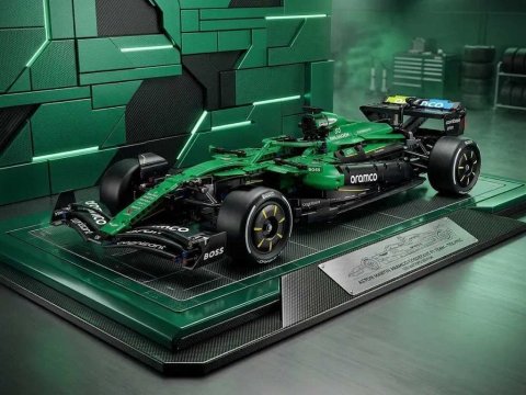 Конструктор Technic «Формули-1» Aston Martin Aramco AMR25 (42240)