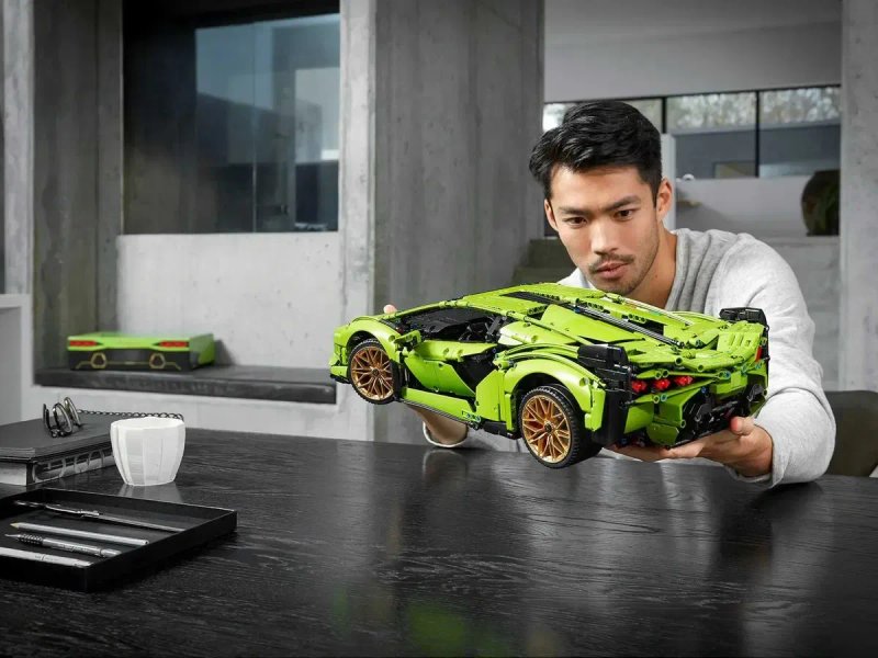 Конструктор Technic Lamborghini Sian FKP 37 (42115) + рамка, 3696 деталей — фото 3