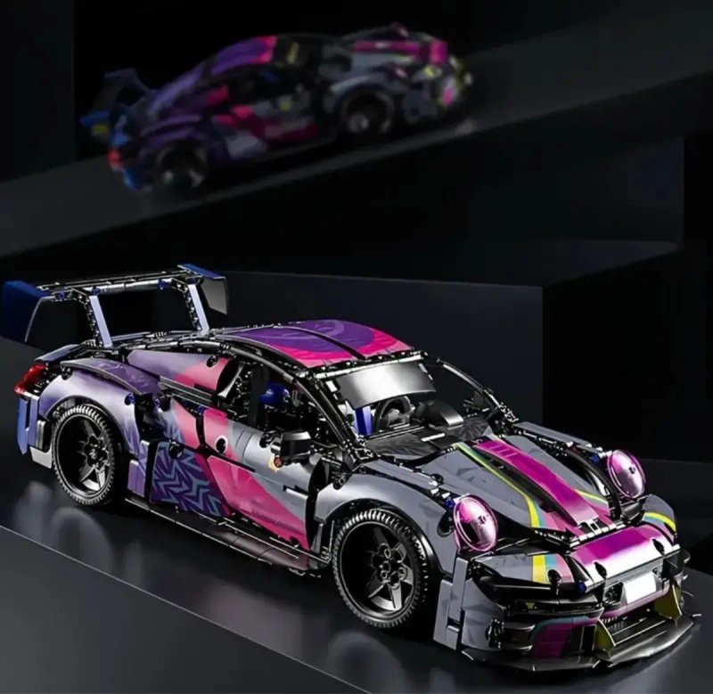 Конструктор Technic – Porsche 911 RSR Cyberpunk — фото 3