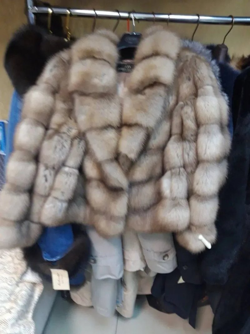 Коротка шуба з хутра куници в идеальному стани — фото 3