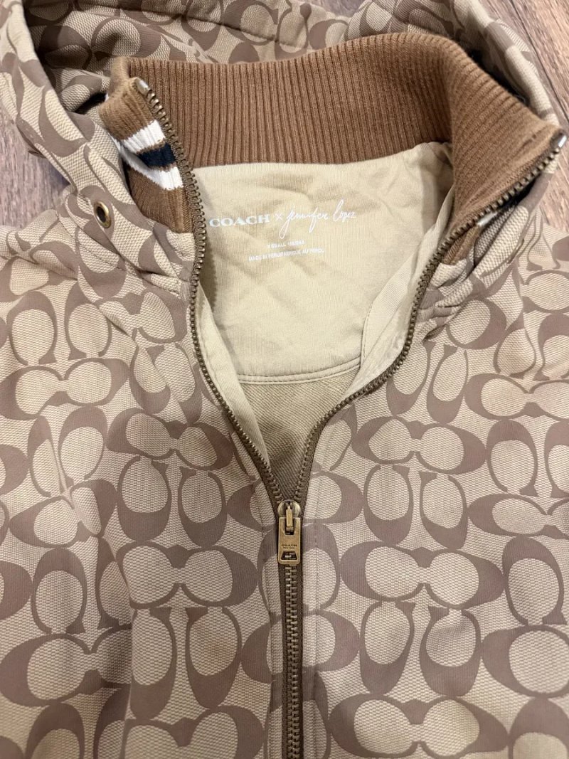 Костюм Coach! Моногамный!Оригинал! Привезен с Канади! СрочнЭксклюзив! Недорого! — фото 2