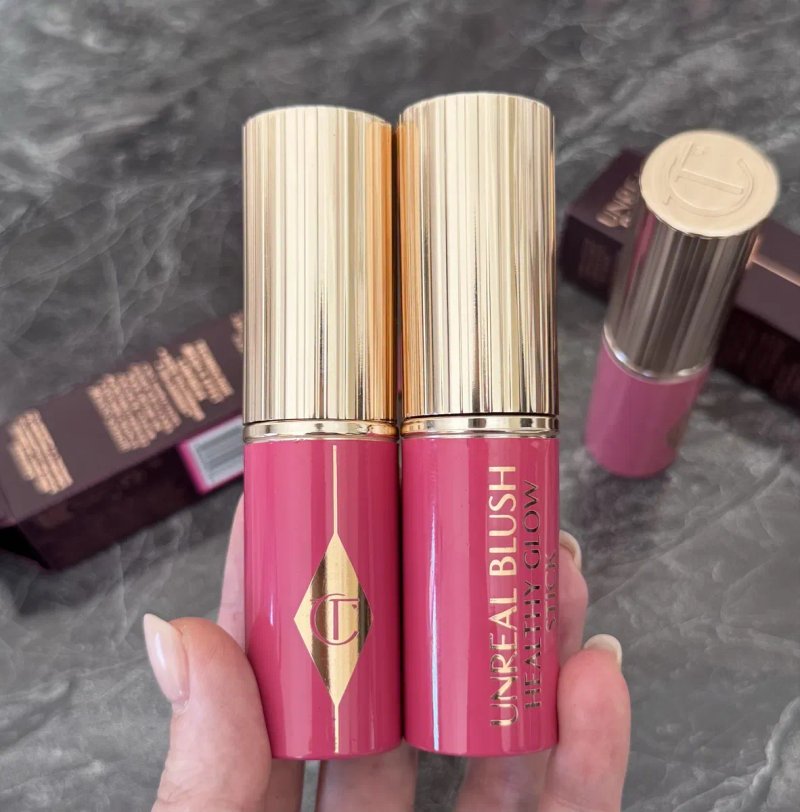 Кремові румяна  Charlotte Tilbury Unreal Blush Healphy Glow Stick — фото 6