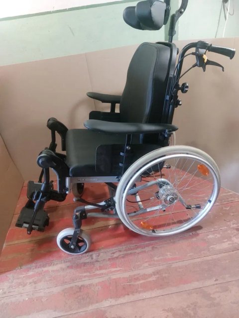 Кресло для инвалидов  многофункциональное   Invacare  (Германия)