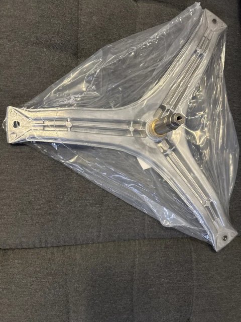 Крестовина барабана Bosch 479100 (EBI 782) Италия
