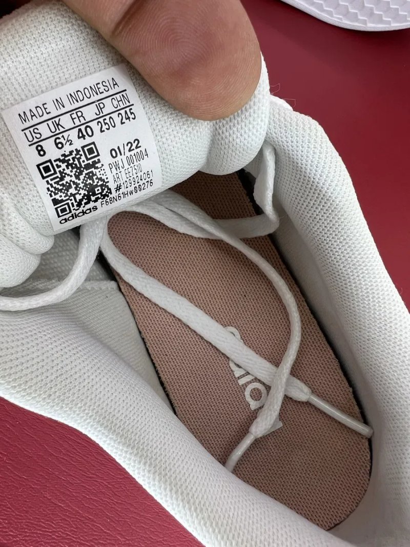 Кросівки 40р. Adidas Advantage Base (модель EE7510) — фото 4