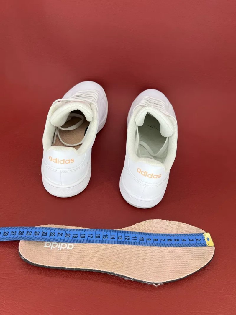 Кросівки 40р. Adidas Advantage Base (модель EE7510) — фото 5
