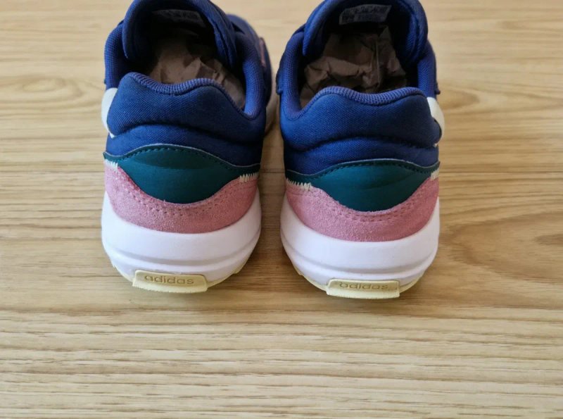 Кросівки  Adidas 38 розмір (стелька 23.5см) Original — фото 5