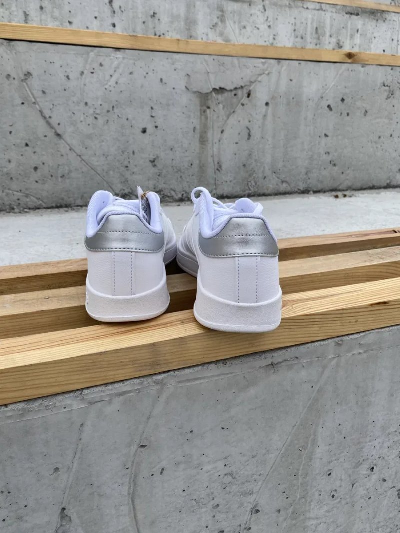 Кросівки Adidas BREAKNET — фото 4