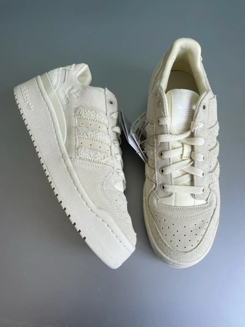 Кросівки Adidas Forum Bold Stripes 41 1/3 р — фото 2