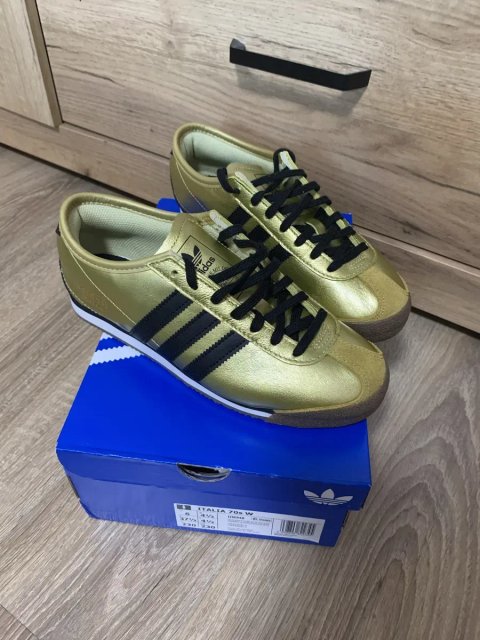 Кросівки Adidas (натуральна шкіра)розмір 37
