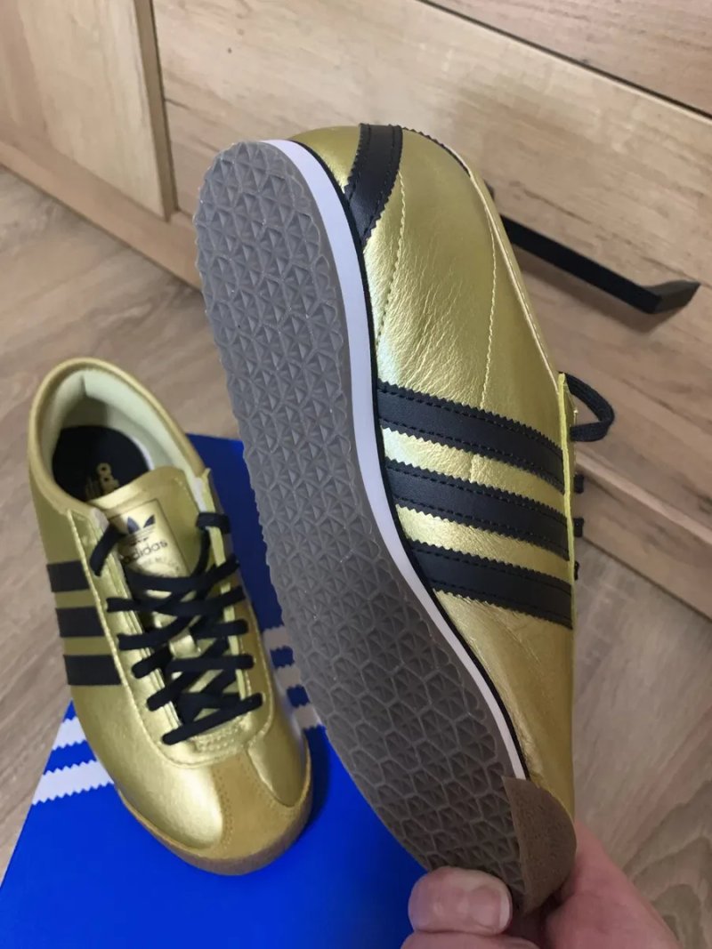 Кросівки Adidas (натуральна шкіра)розмір 37 — фото 3