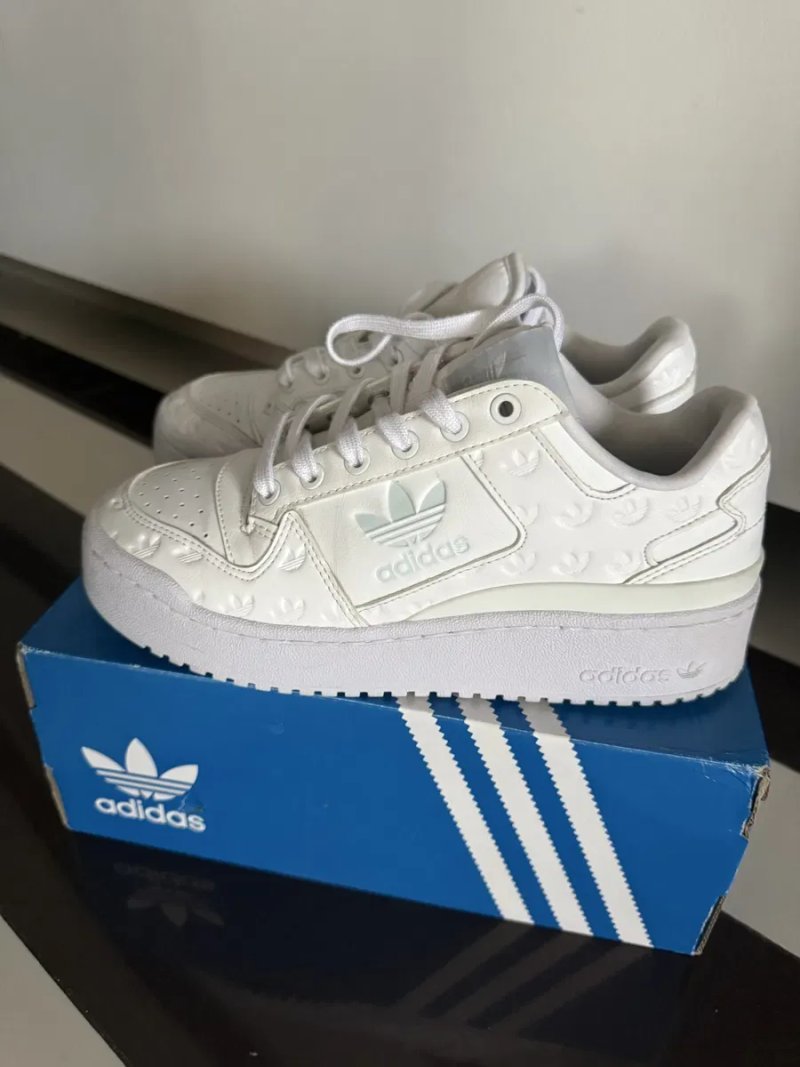 Кросівки adidas оригінал — фото 2