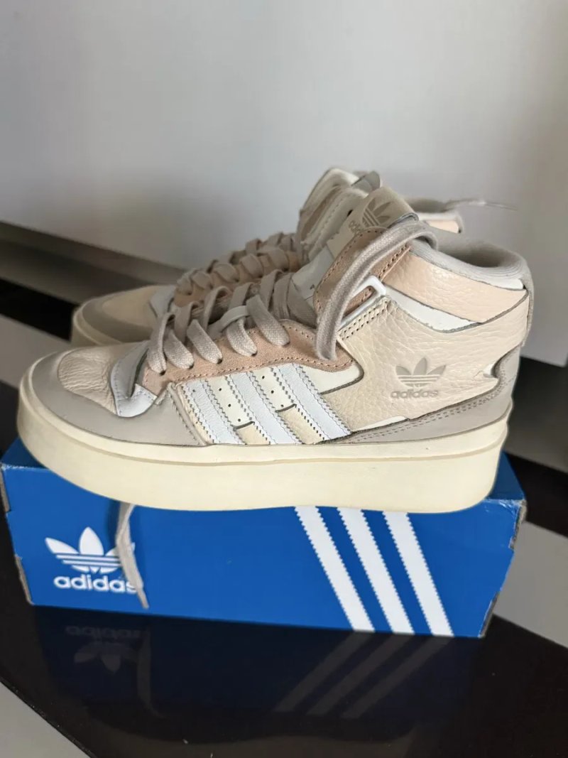 Кросівки adidas оригінал — фото 3