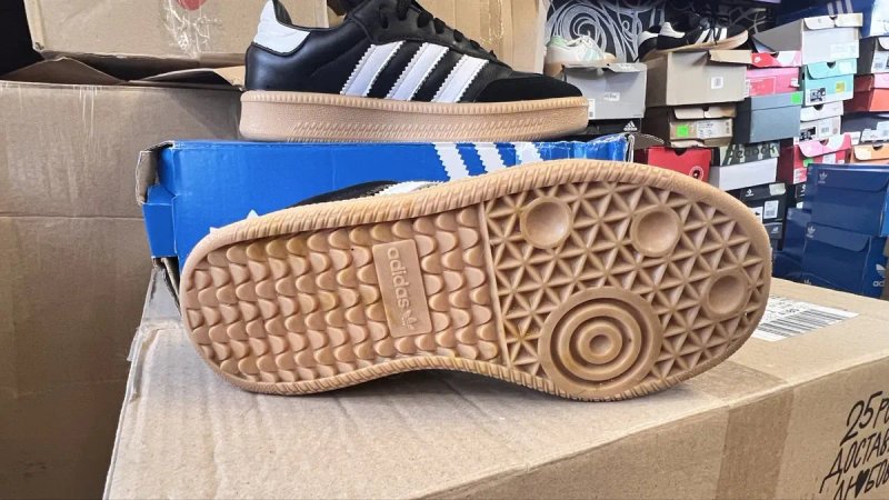 Кросівки Adidas Samba XLG. Розмір 36 (ідуть на 35). ОРИГІНАЛ!!! — фото 3