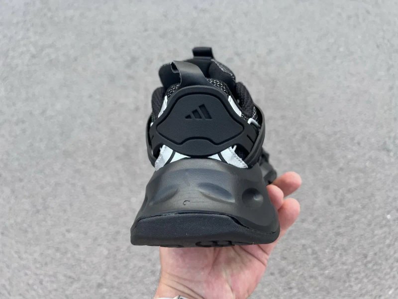 Кросівки Adidas XLG Vento Runner Deluxe black/ grey /white. Vento black/ white. — фото 3