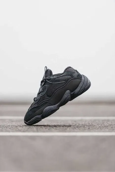 Кросівки Adidas Yeezy Boost 500 Premium Triple Black | Кроссовки Адидас чоловічі жіночі — фото 4