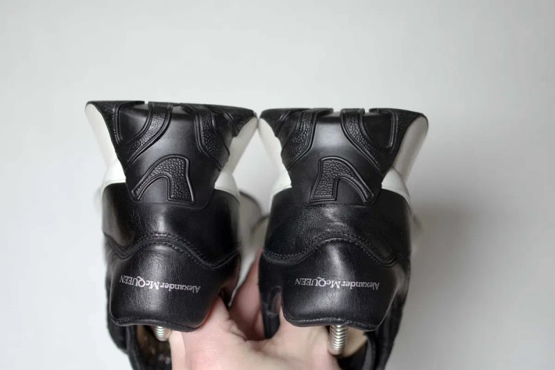 Кросівки Alexander McQueen Sprint Runner 38,5 розмір оригінал ідеальні — фото 4