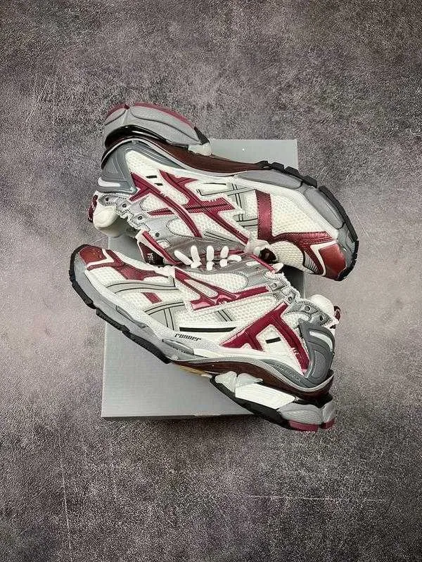 Кросівки Balenciaga Runner баленсіага раннер білі червоні з білим кросовки бленсиага раннер красные с белым свага опиум — фото 2