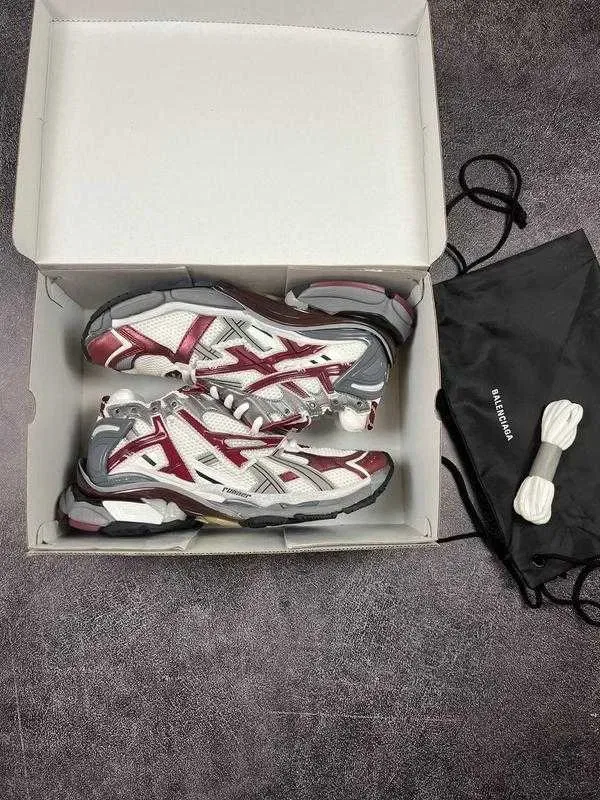 Кросівки Balenciaga Runner баленсіага раннер білі червоні з білим кросовки бленсиага раннер красные с белым свага опиум — фото 6