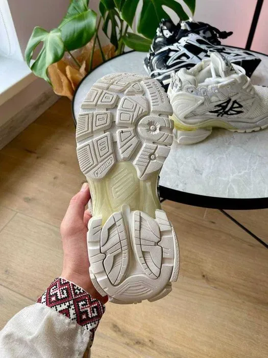 Кросівки Balenciaga Runner Trainer Logo (люкс якість) | Кроссовки жіночі чоловічі — фото 6