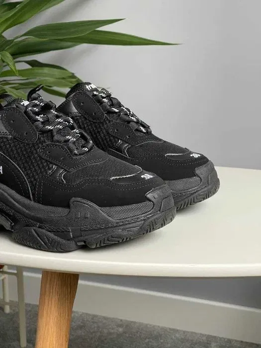 Кросівки Balenciaga Triple S V1 Black/White premium | Кроссовки жіночі чоловічі — фото 2