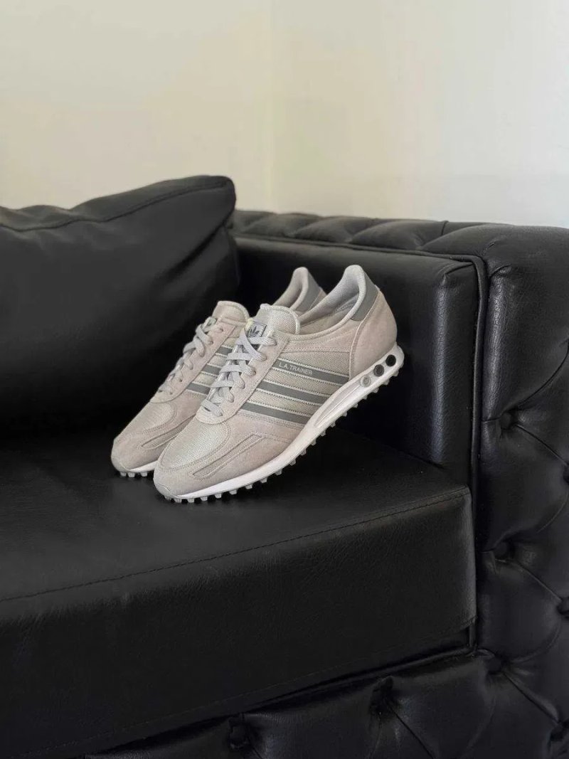 Кросівки чоловічі на осінь для міста та гір adidas Originals Hyperturf Adventure великий розмір дивіться інші оголошення автора є більше 500 пар — фото 7