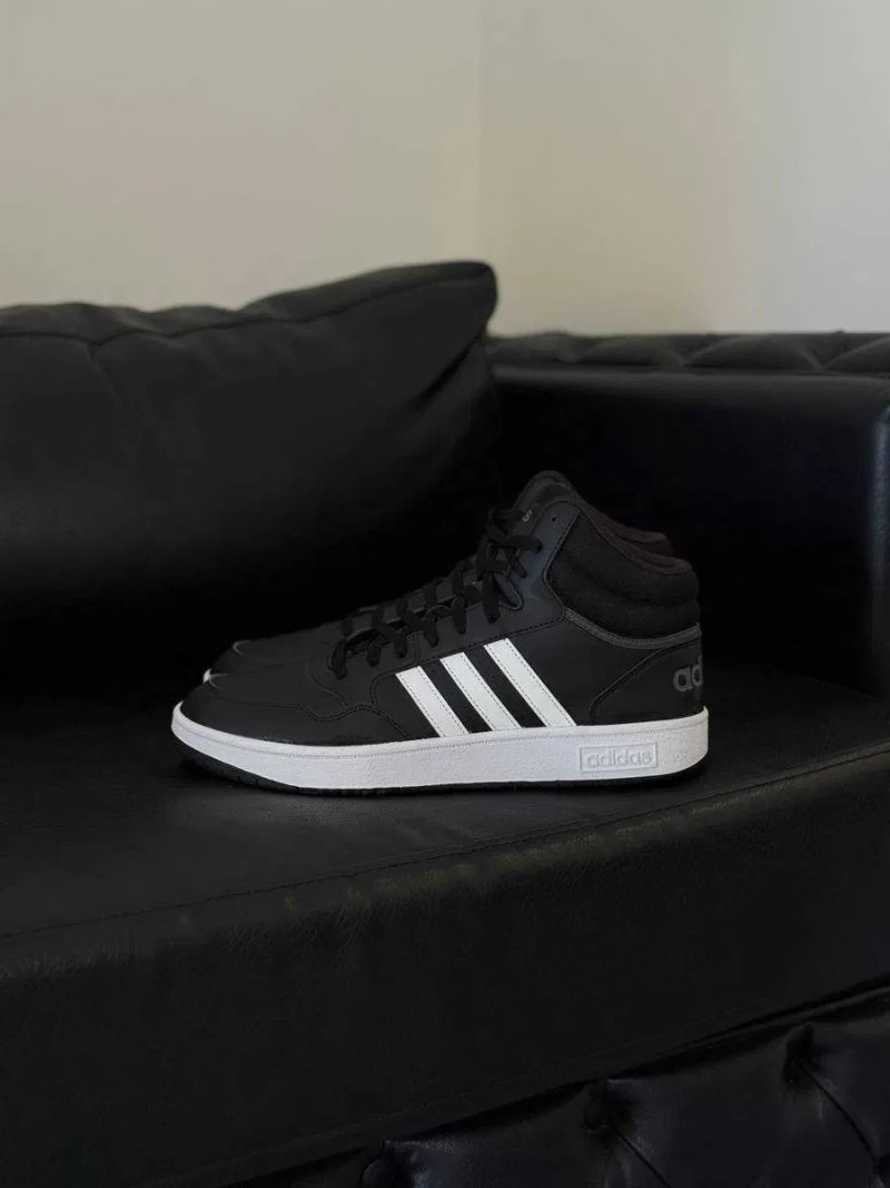 Кросівки чоловічі на осінь для міста та гір adidas Originals Hyperturf Adventure великий розмір дивіться інші оголошення автора є більше 500 пар — фото 8