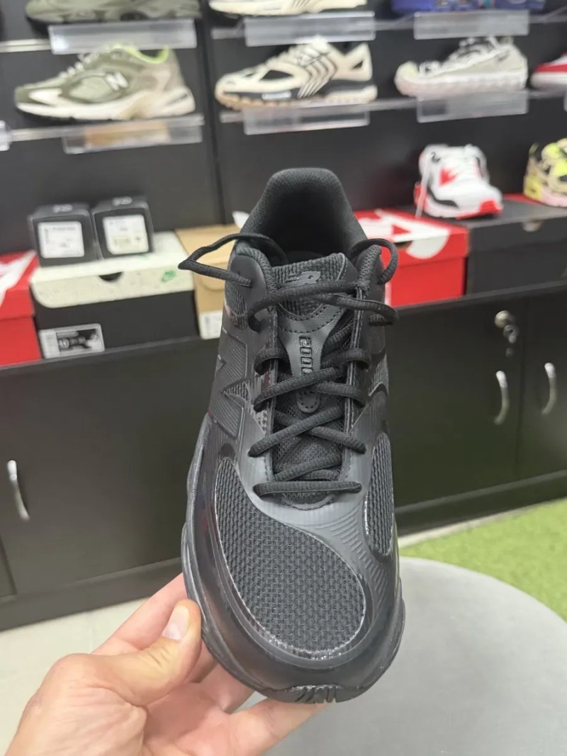 Кросівки чоловічі New Balance 2000 Black U2000ETB — фото 4