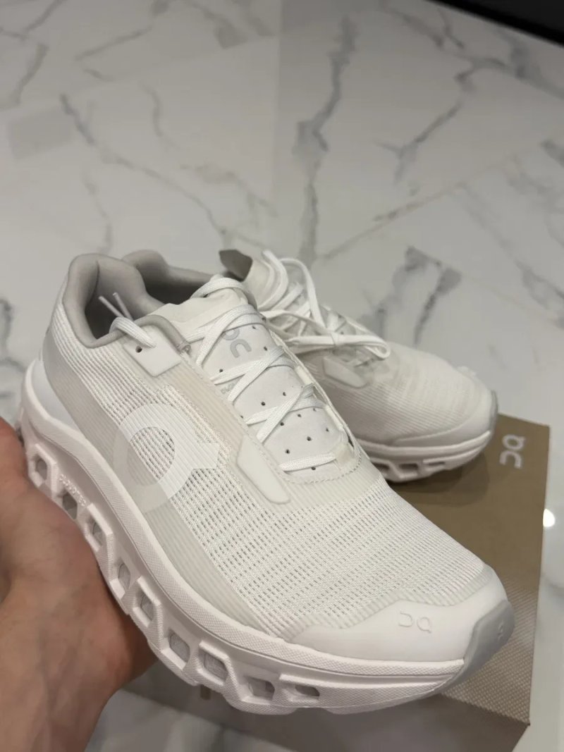 Кросівки чоловічі On Running Cloudmonster Void White 42 — фото 3