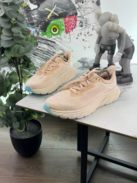 Кросівки Hoka Arahi 7 40 розмір Е16049